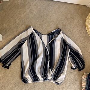 Cropped blouse (WORN ONCE)